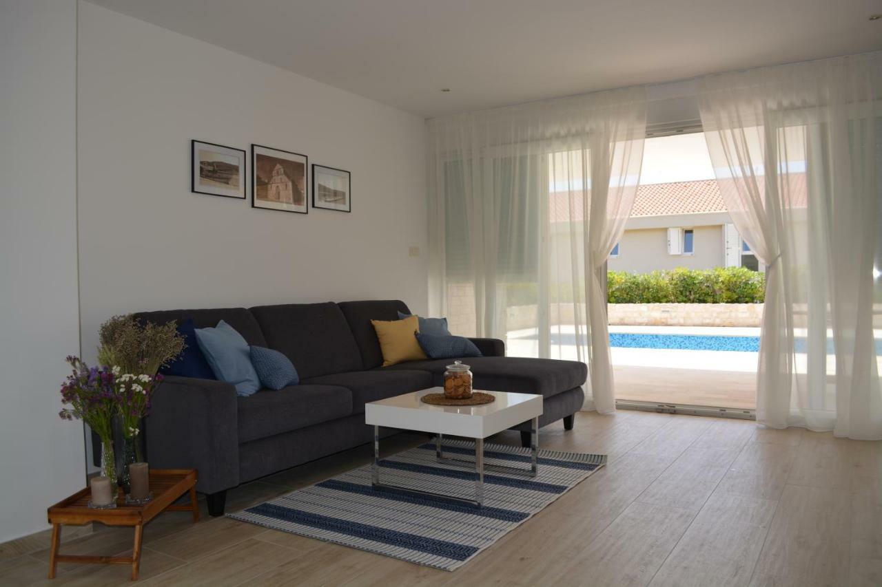 Villa Antea - Modern House With Pool Pag Town Eksteriør billede